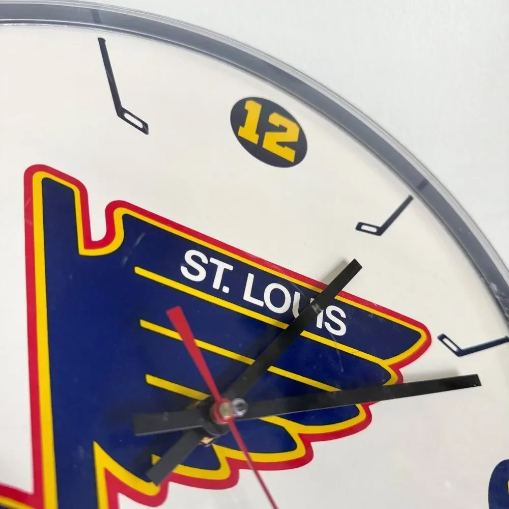 Vintage 1990 St. Louis Blues Hockey Retro Logo 12